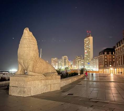 LOBO MARINO RAMBLA MAR DEL PLATA