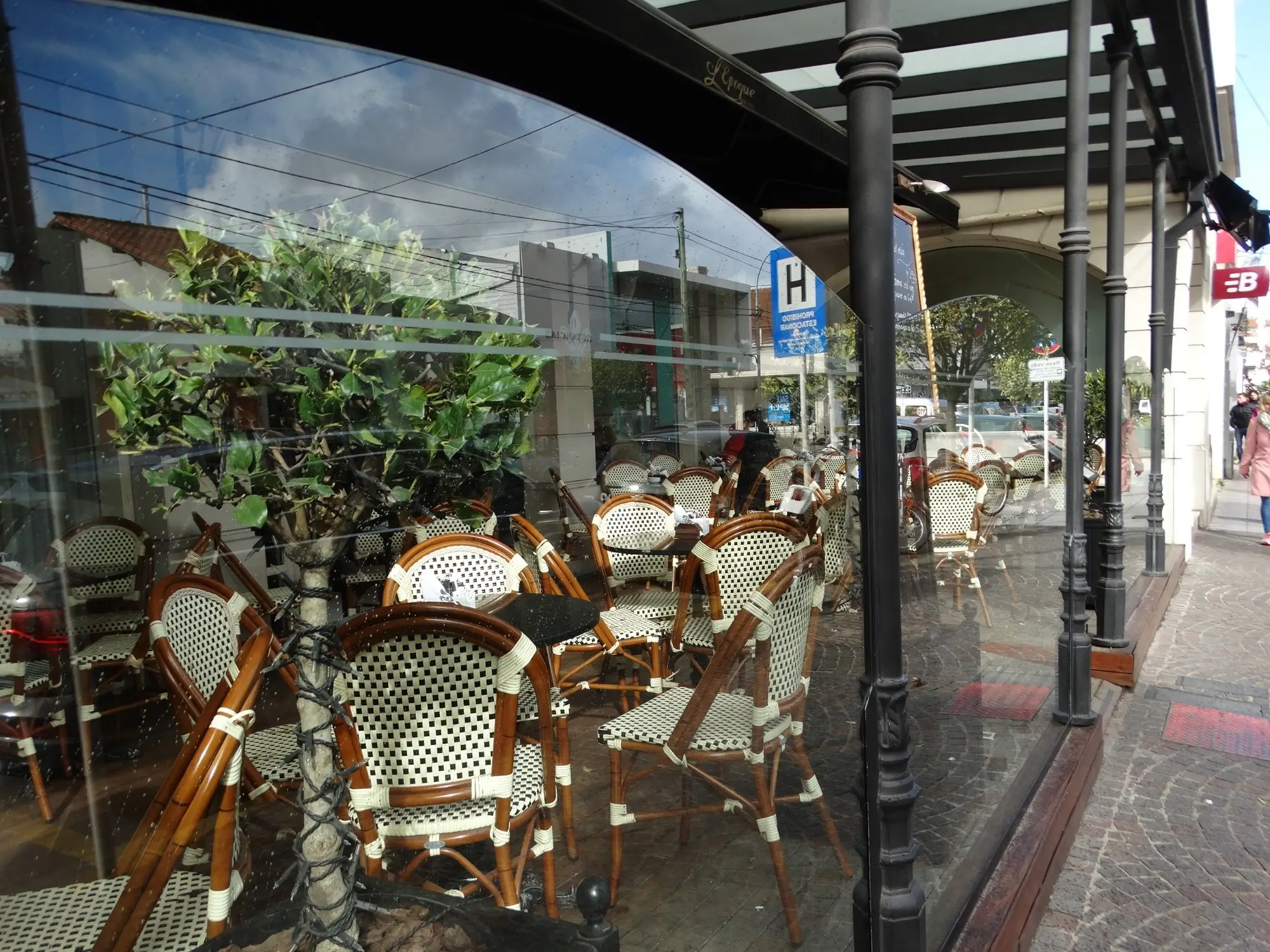 Cafeterías Mar del Plata lluvia.
