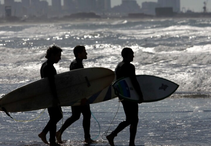 Las mejores playas para surfear en Mar del Plata